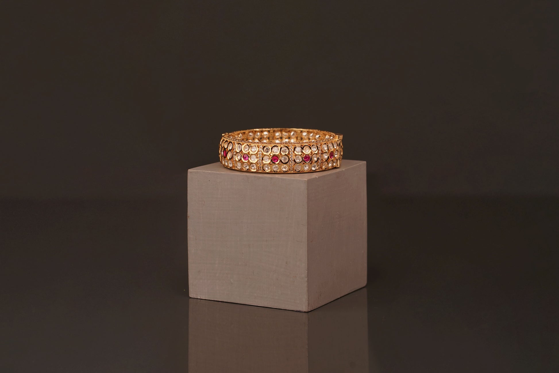 Shythia Bangle (B116) - Pure Allure