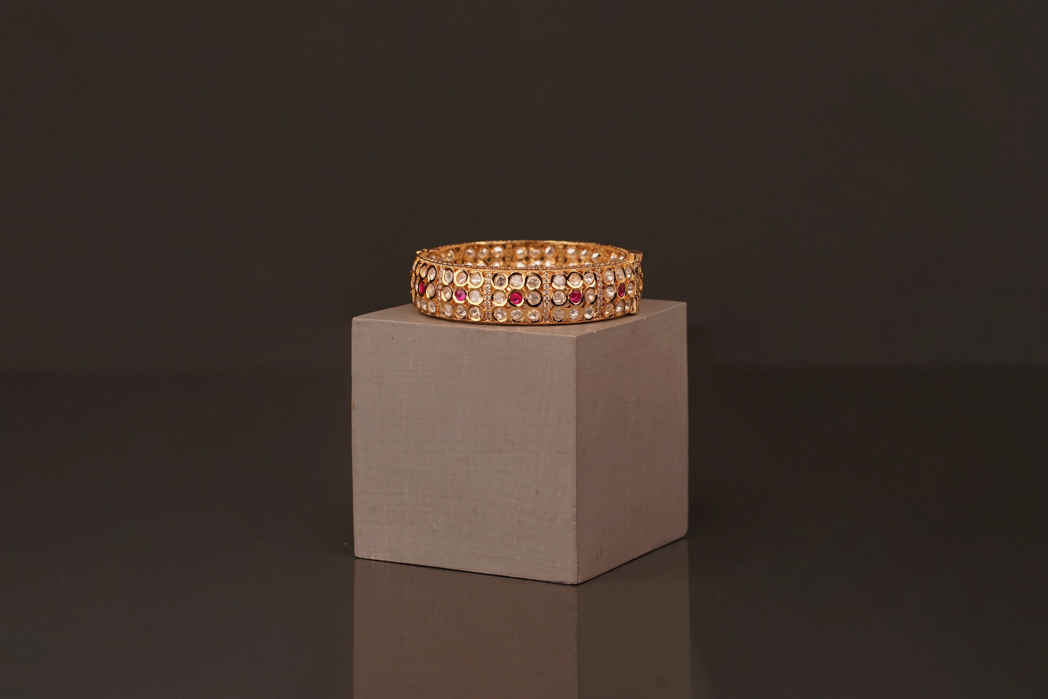 Shythia Bangle (B116) - Pure Allure