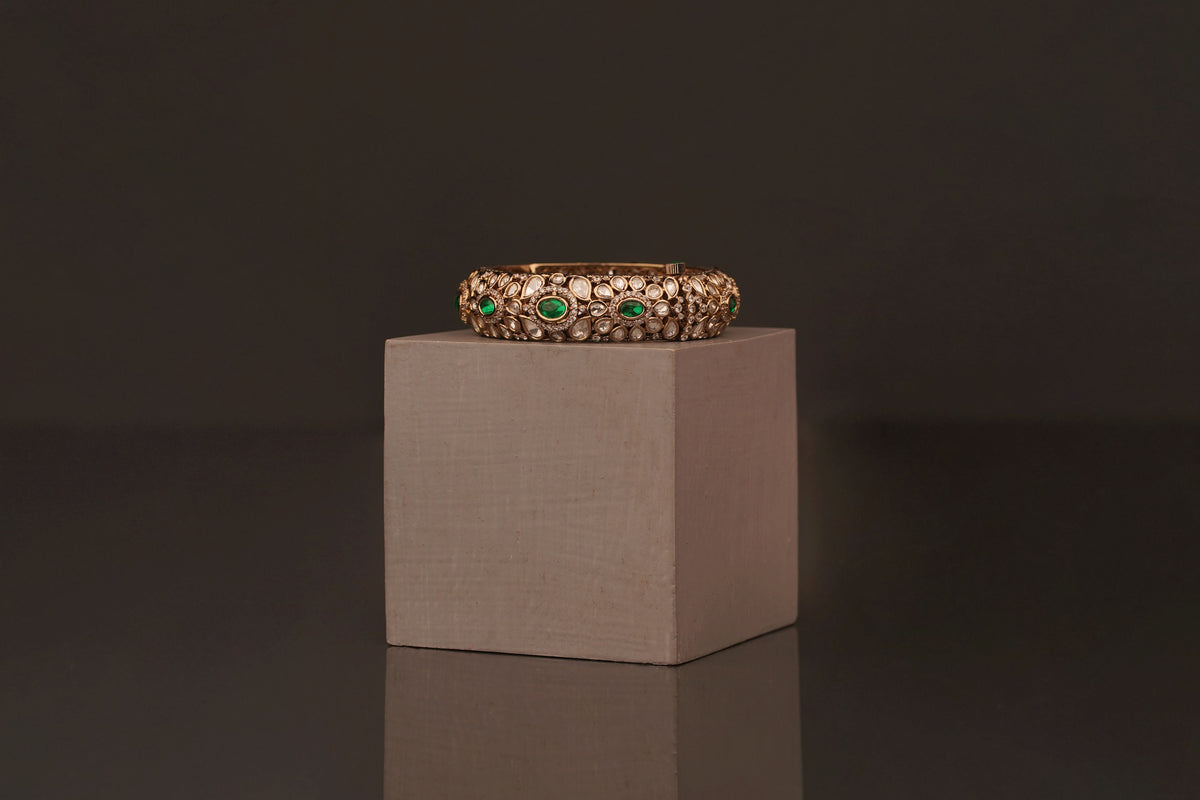 Akshiti Bangle(B29) - Pure Allure