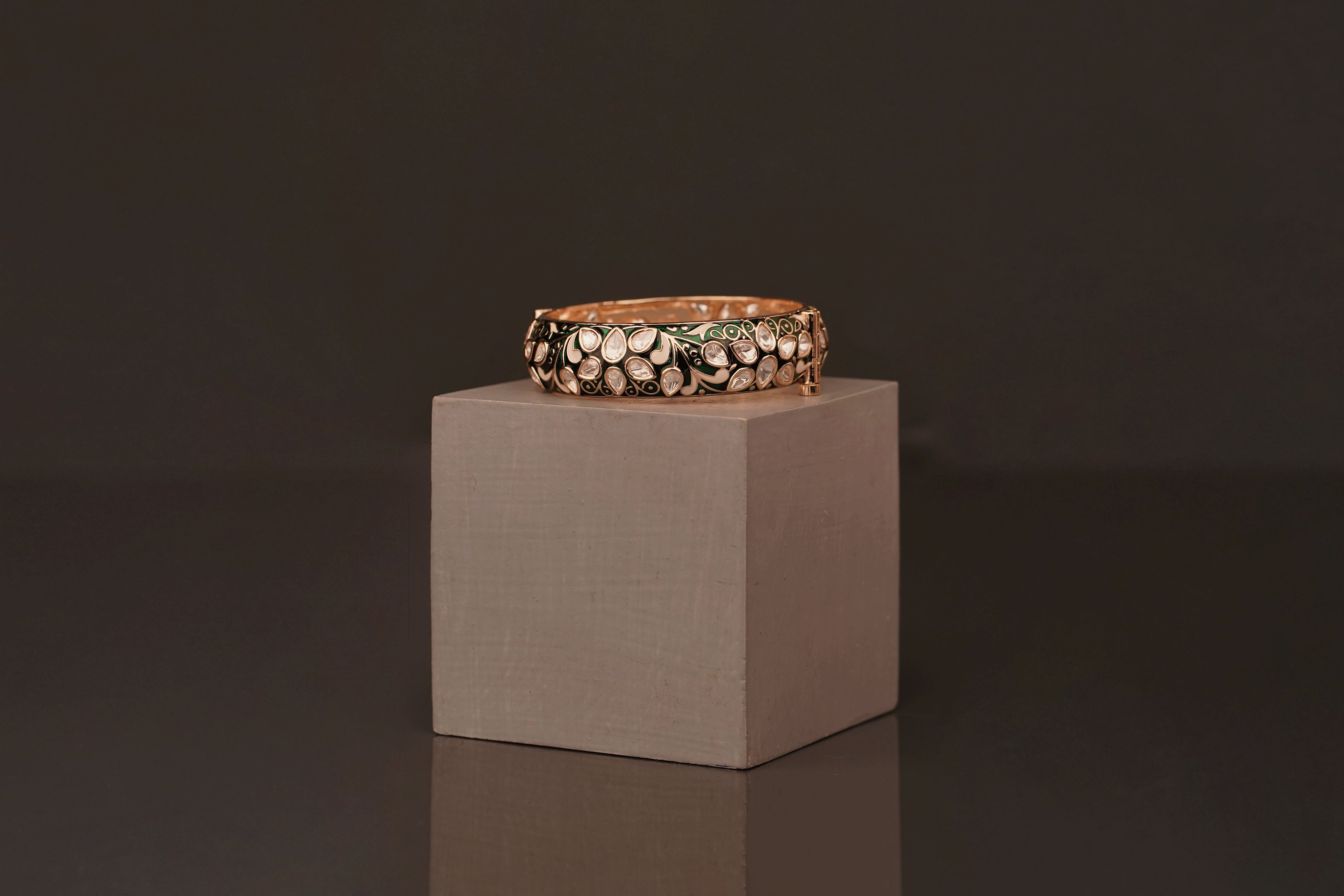 Tanisha Bangle(B104) - Pure Allure