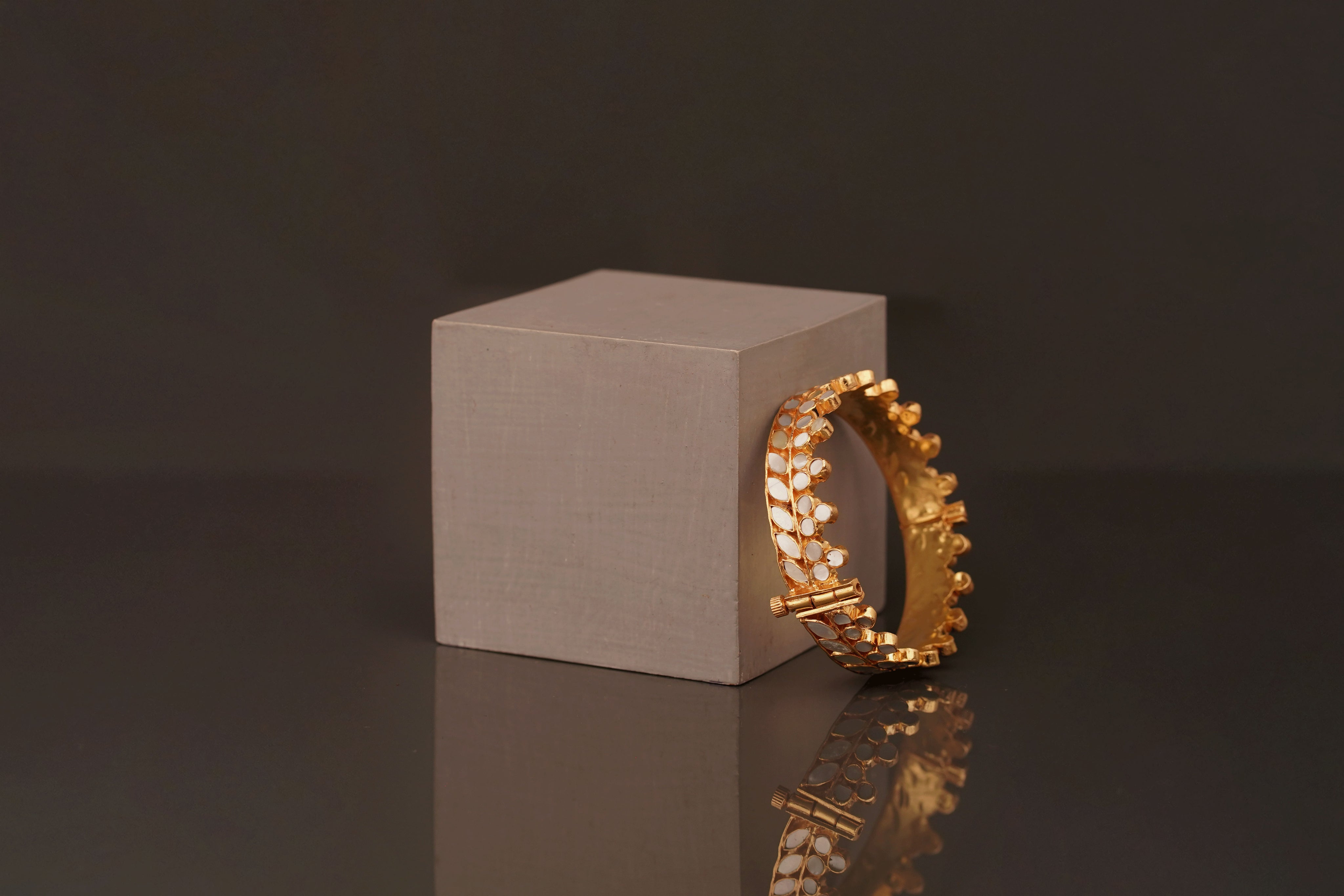 Dhruvi Bangle (B95) - Pure Allure