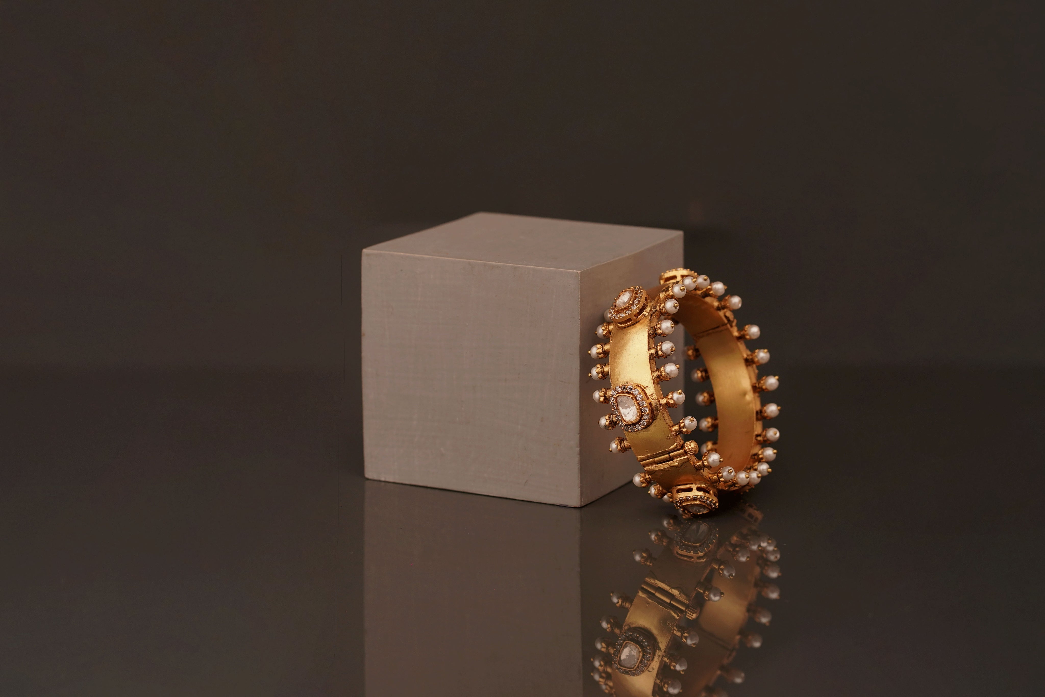 Meenakshi Bangle (B99) - Pure Allure