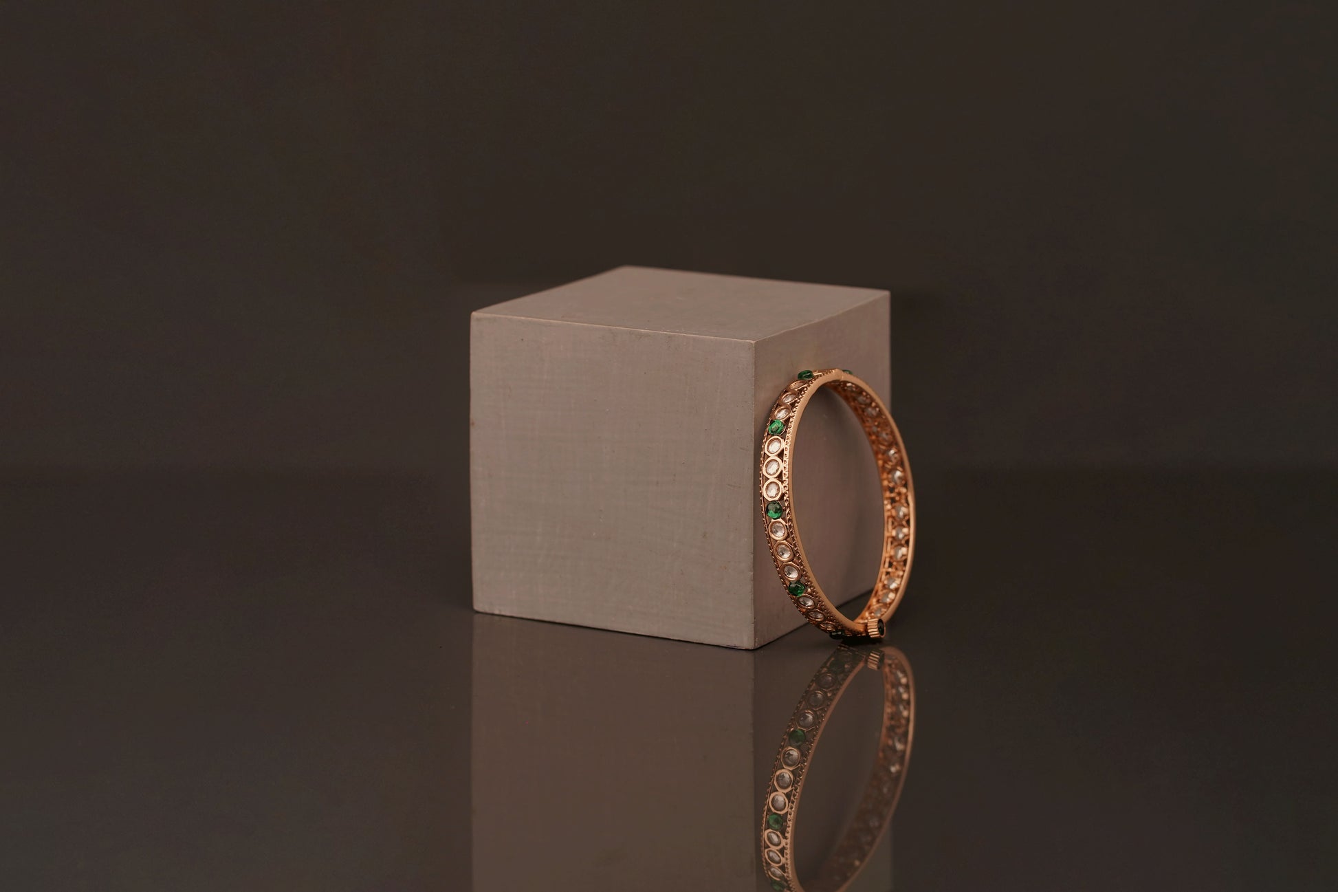 Hana Bangle (B115) - Pure Allure