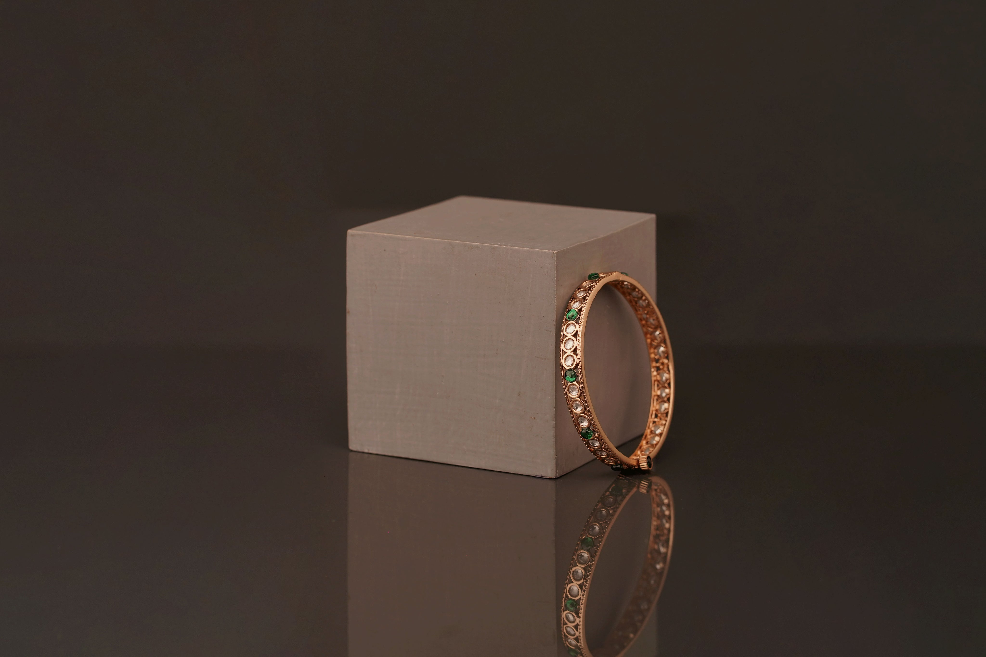 Hana Bangle (B115) - Pure Allure