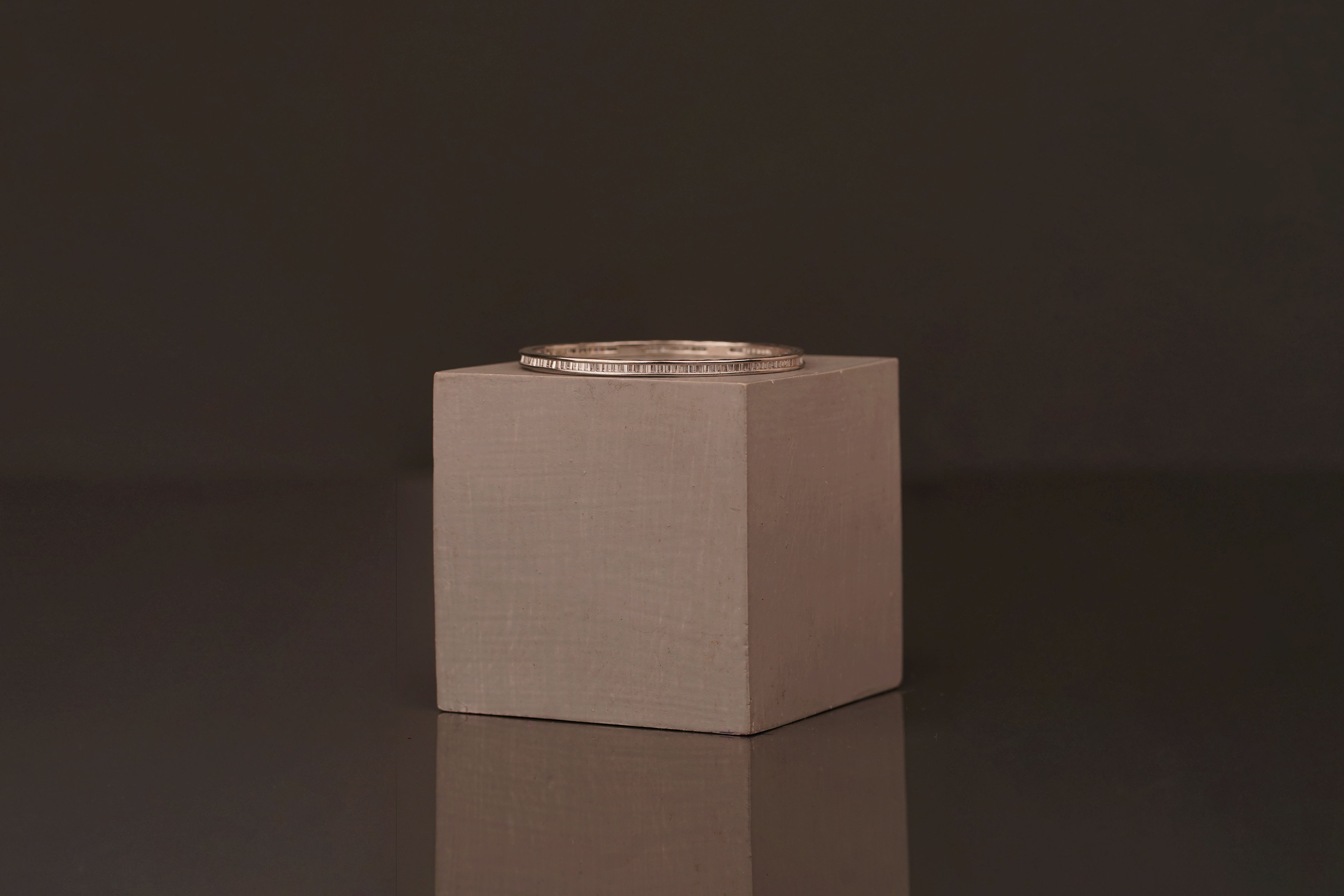 Sidra Bangle(B14) - Pure Allure