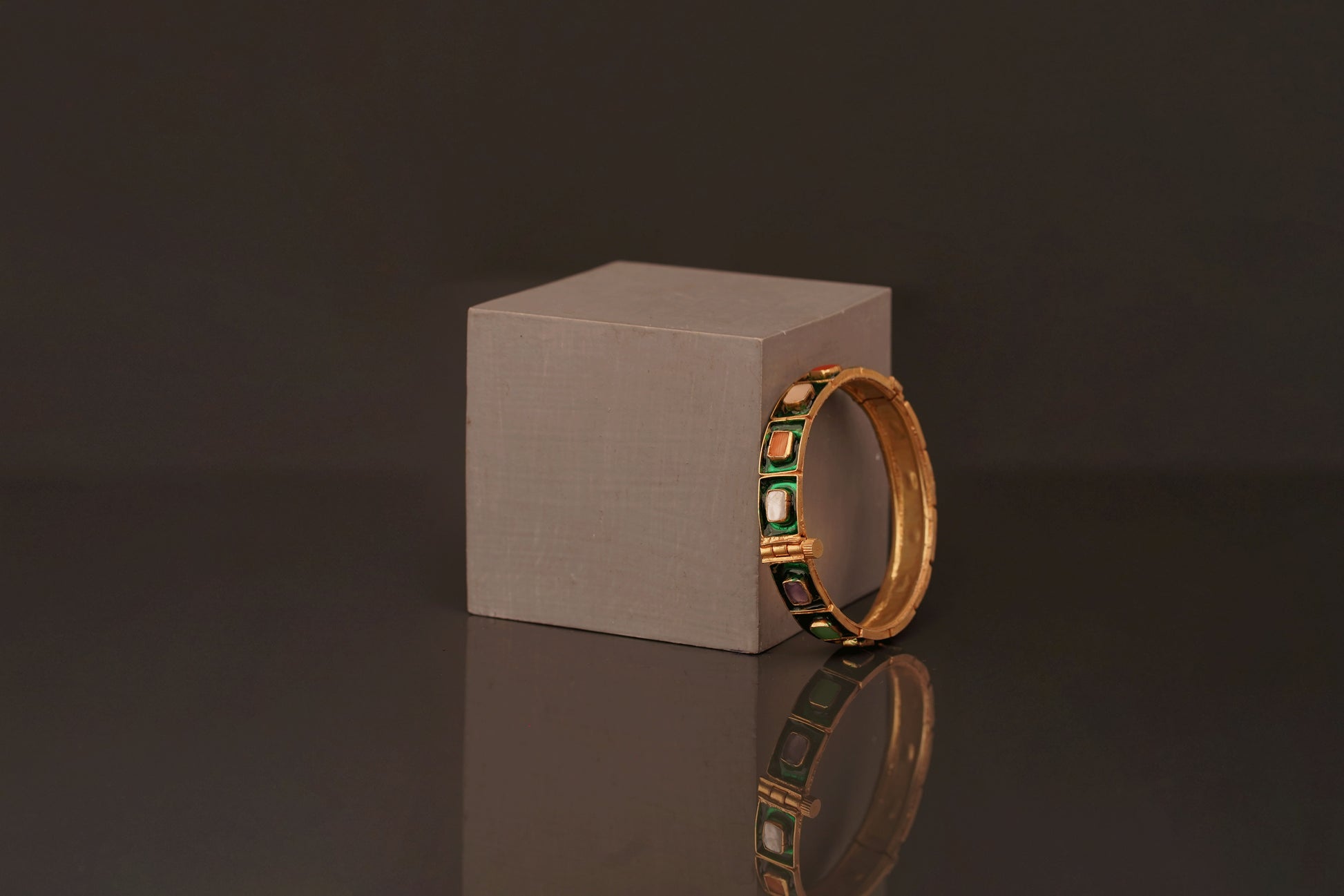 Varna Bangle(B39) - Pure Allure