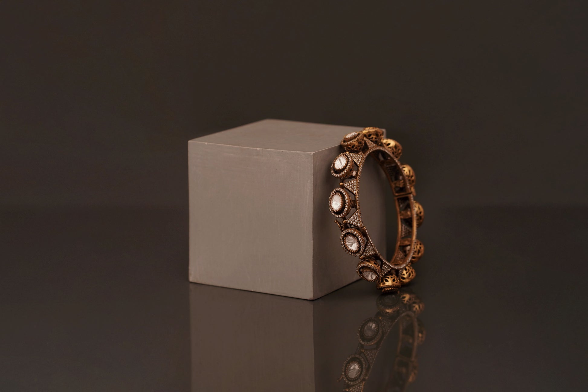 Asmita Bangle(B12) - Pure Allure