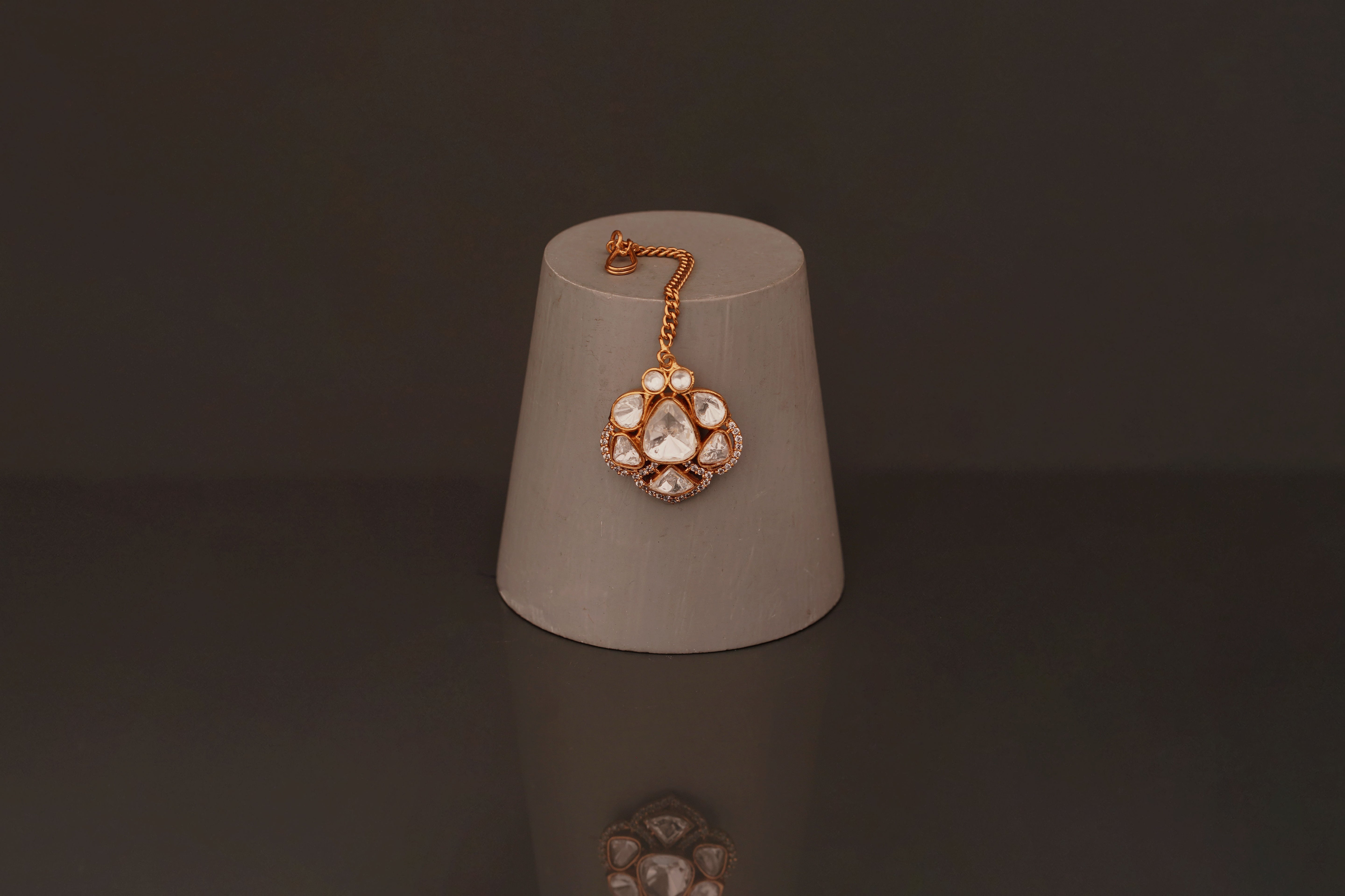 Arundhati Tikka (T06) - Pure Allure