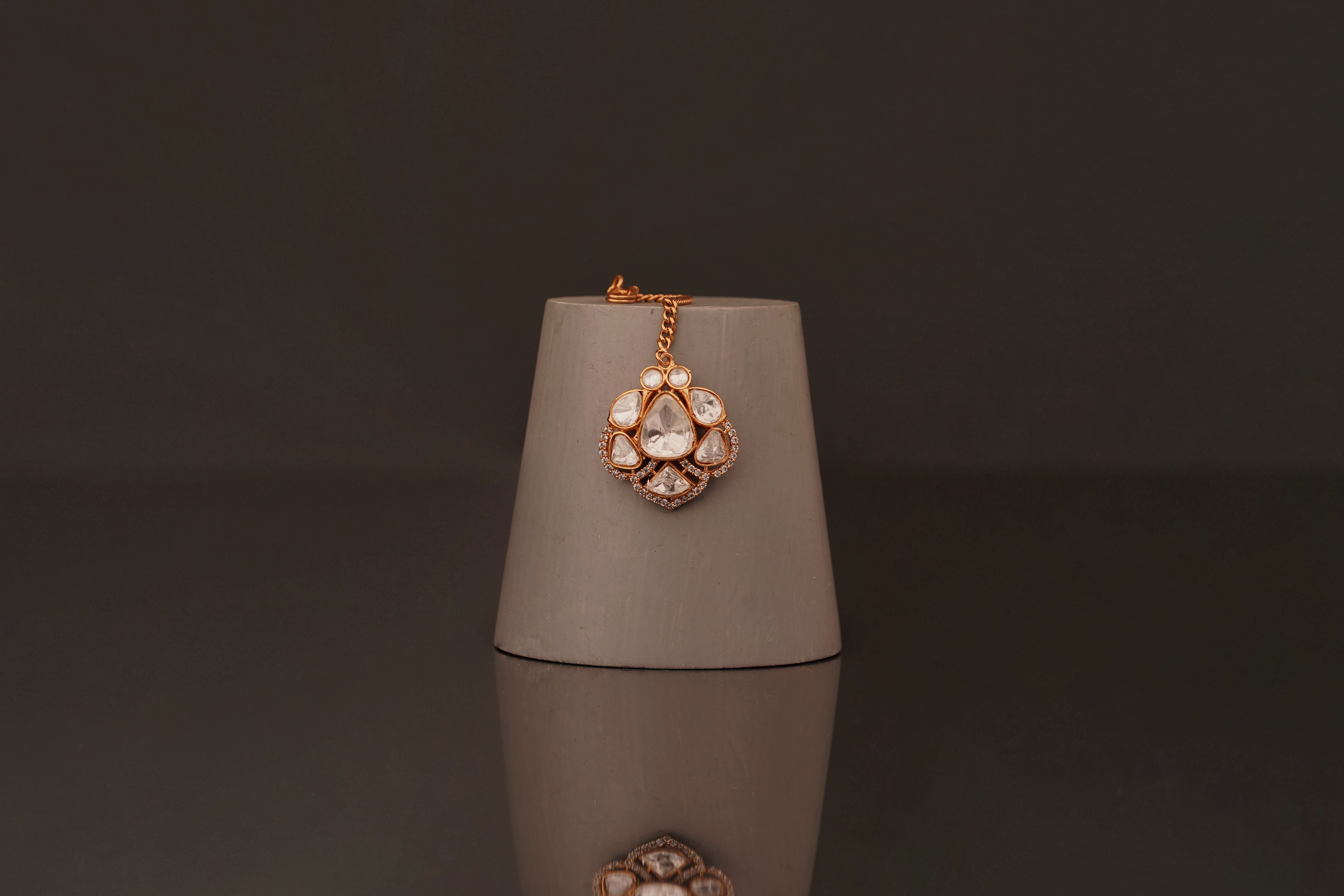 Arundhati Tikka (T06) - Pure Allure