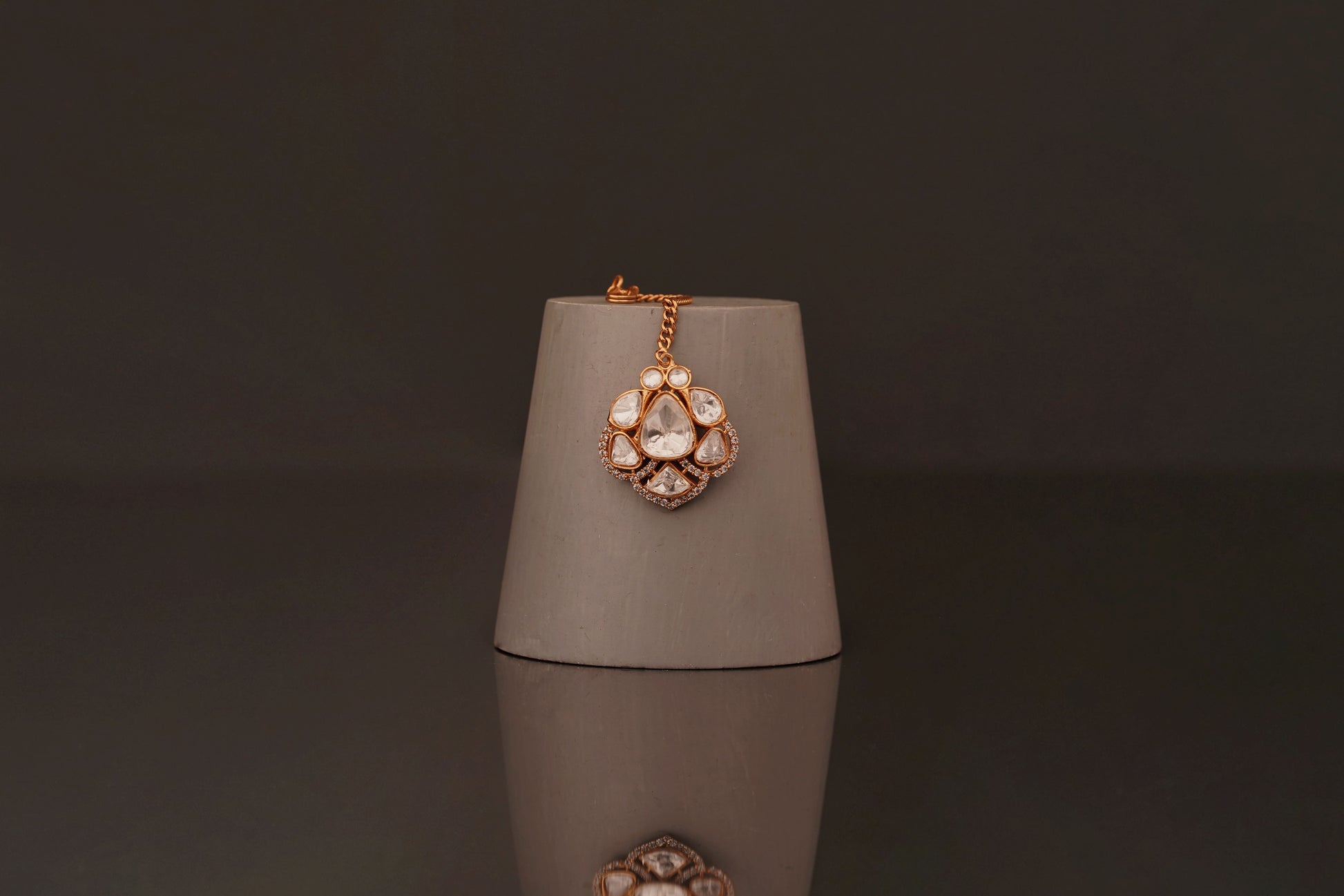 Arundhati Tikka (T06) - Pure Allure