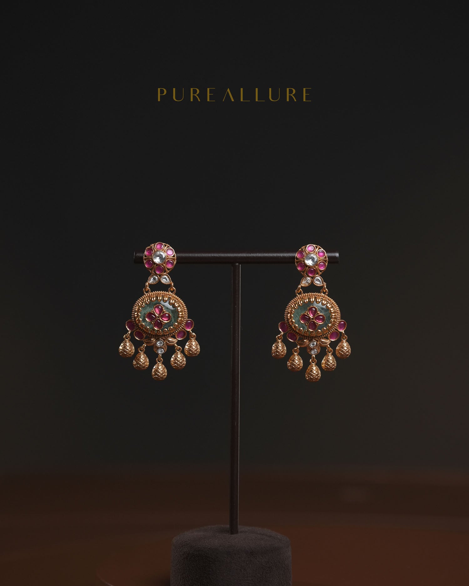 Komal Earring (E383)