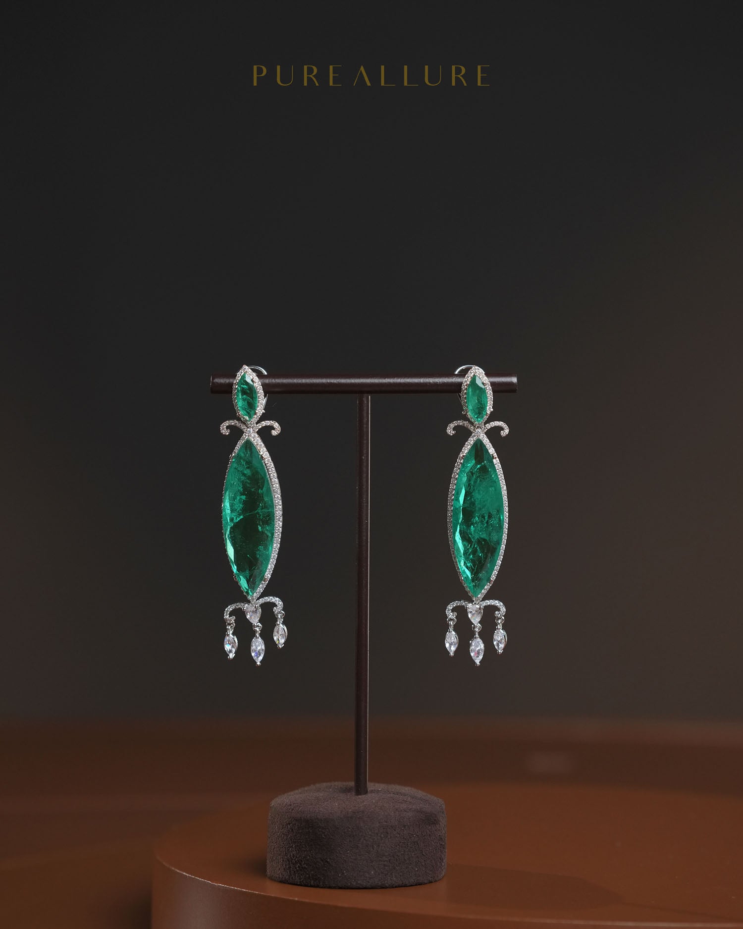 Shivani Earring E398 – Elegant designer earrings