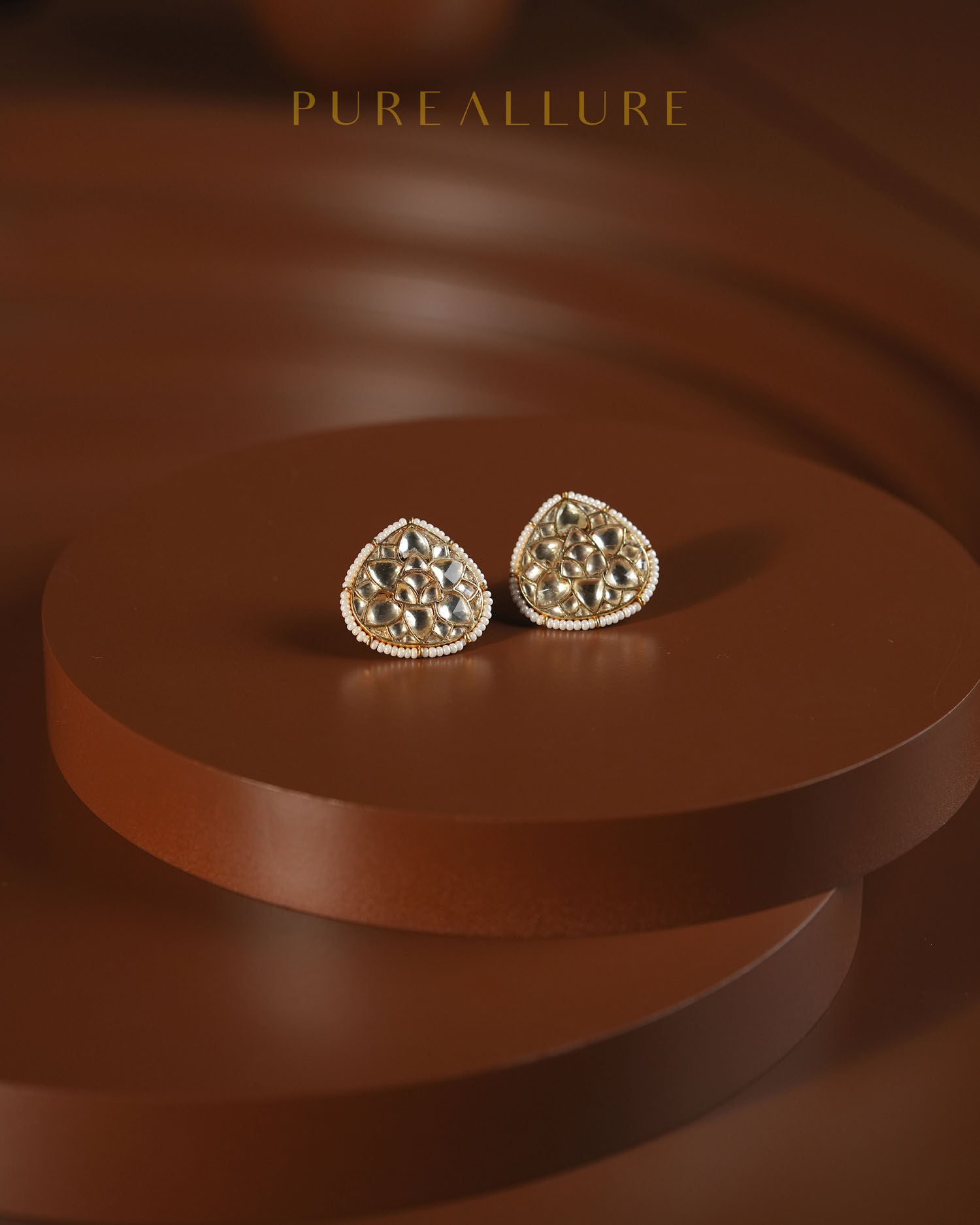 Ziya  Earstud (E351)