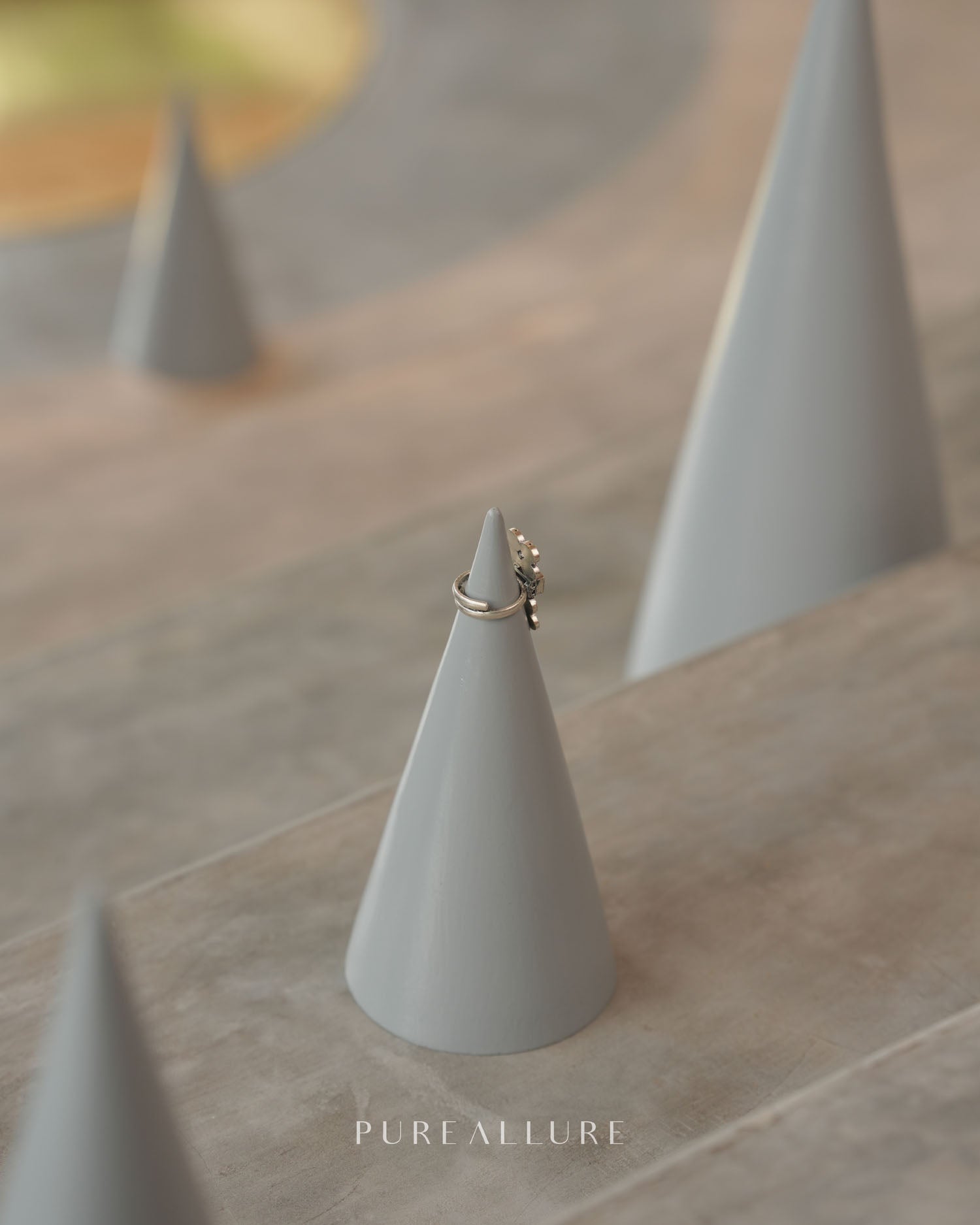 Reshmi Ring(KR107)