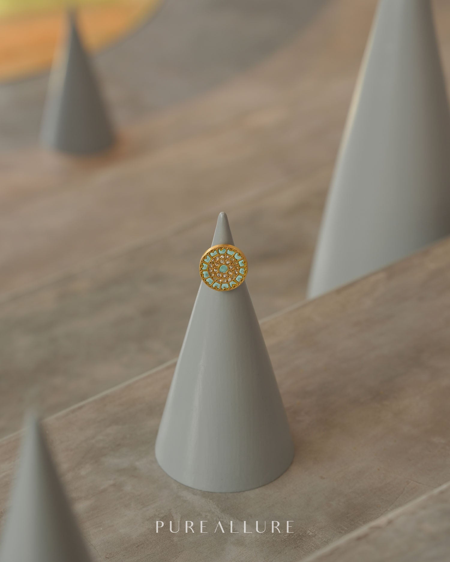 Nabeelah Ring(KR136)