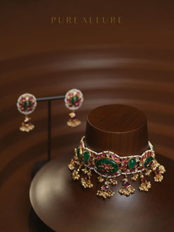 choker necklace
