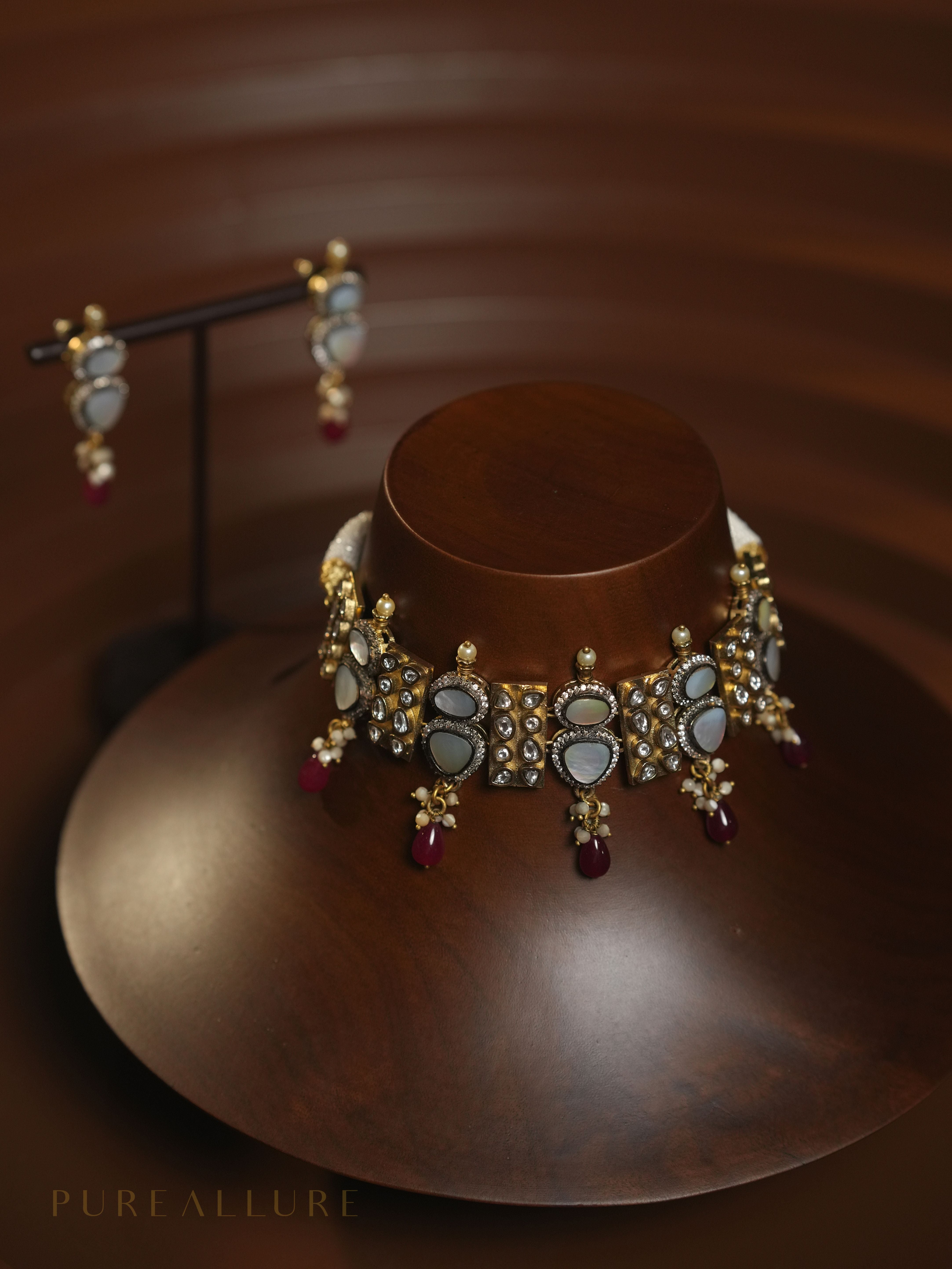 Kareena Chokerset(KC155)